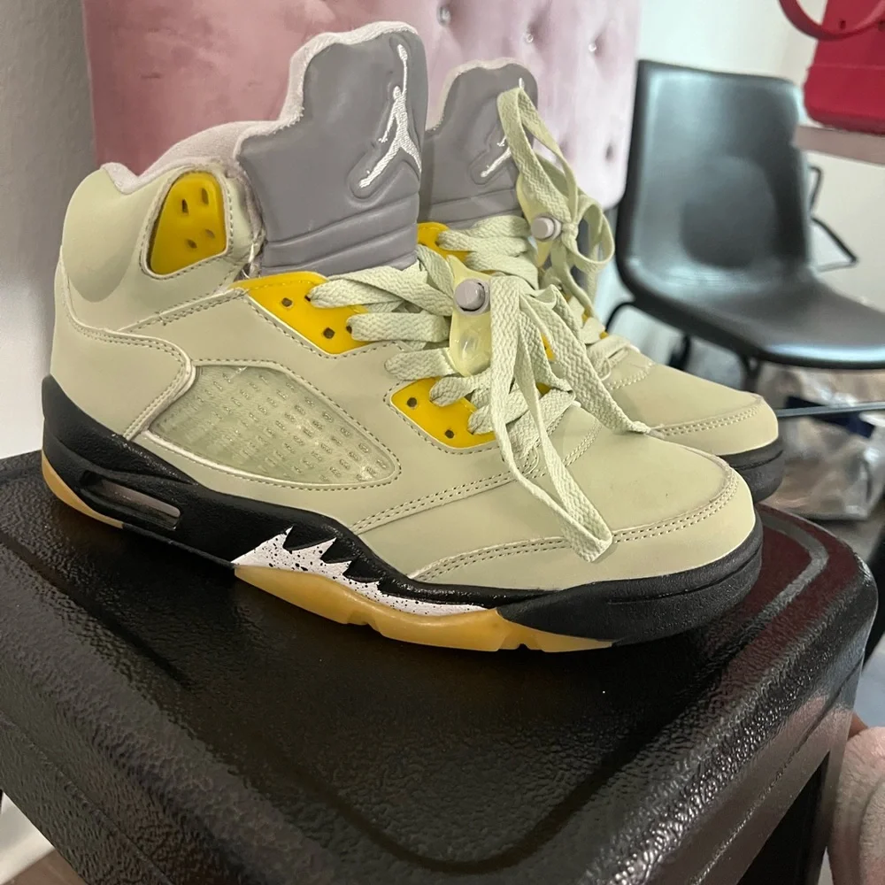 Jordan Pale Green & Yellow High-Top Sneakers